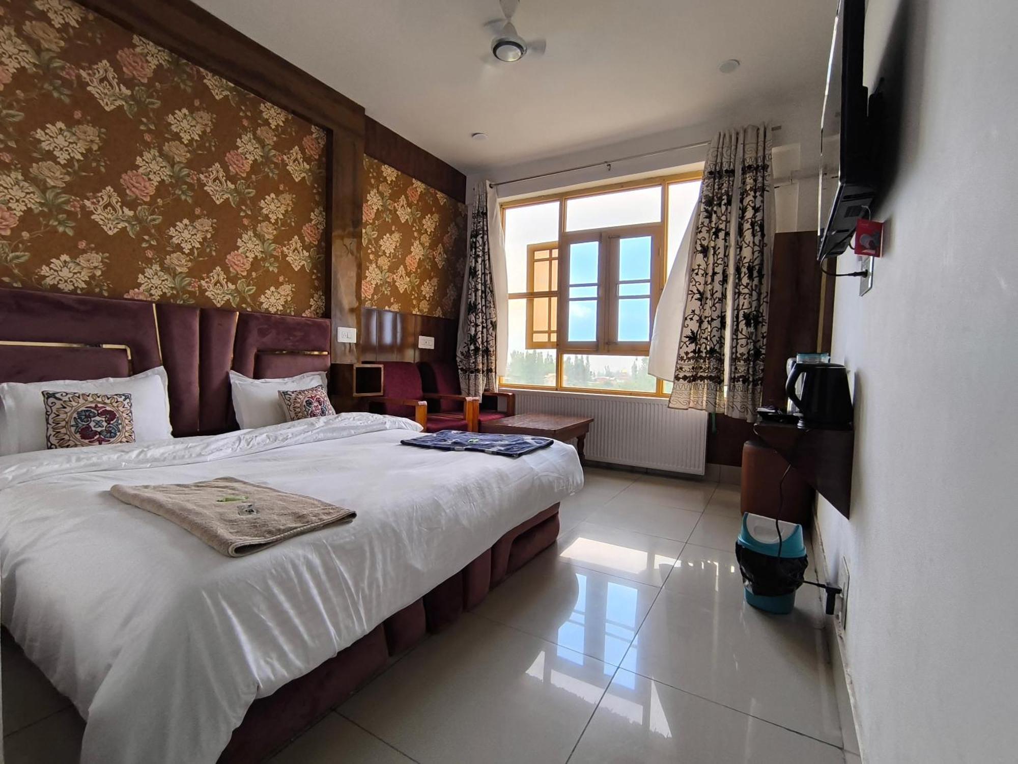 Gulmarg Gs Residency Hotel Exterior foto